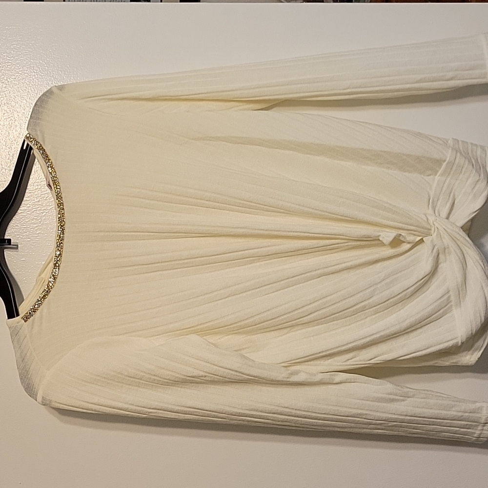 Juicy couture light weight long sleeve sweater